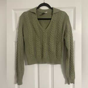 H&M Cropped Cable Knit Sweater